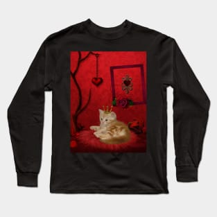 Cute little kitten with crown Long Sleeve T-Shirt